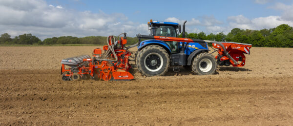 KOSMA CSM WORK SOIL NEW HOLLAND 2